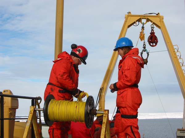 Preparing the mooring line