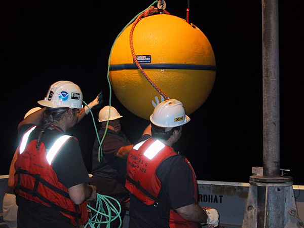 Deploying the hydrophone syntatic foam float