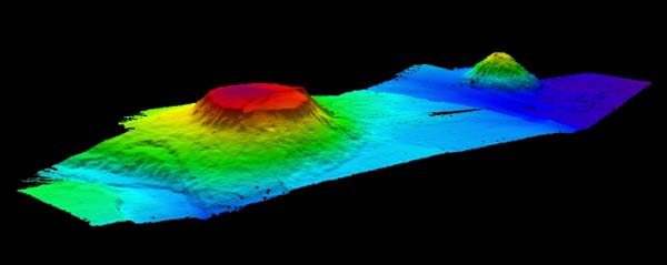Bear Seamount and Physalia Seamount