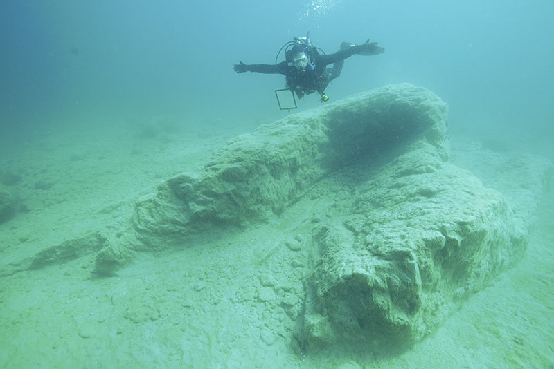 Almost 600 anomalies were recorded during the remote sensing survey of Lake Huron. Most turned out to be geologic in origin. Glacial clay deposits dating from the creation of the Great Lakes were abundant, and acoustically appeared as lines and angles on the lake bottom. Some of the clay features were over 60 feet in length (Photo by John Bright).