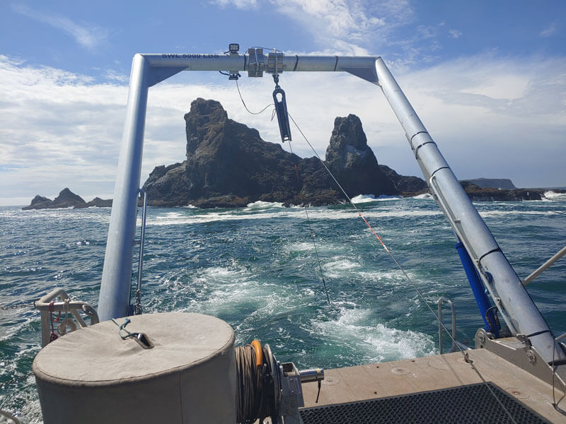 Surveying off Dahdayla Island.